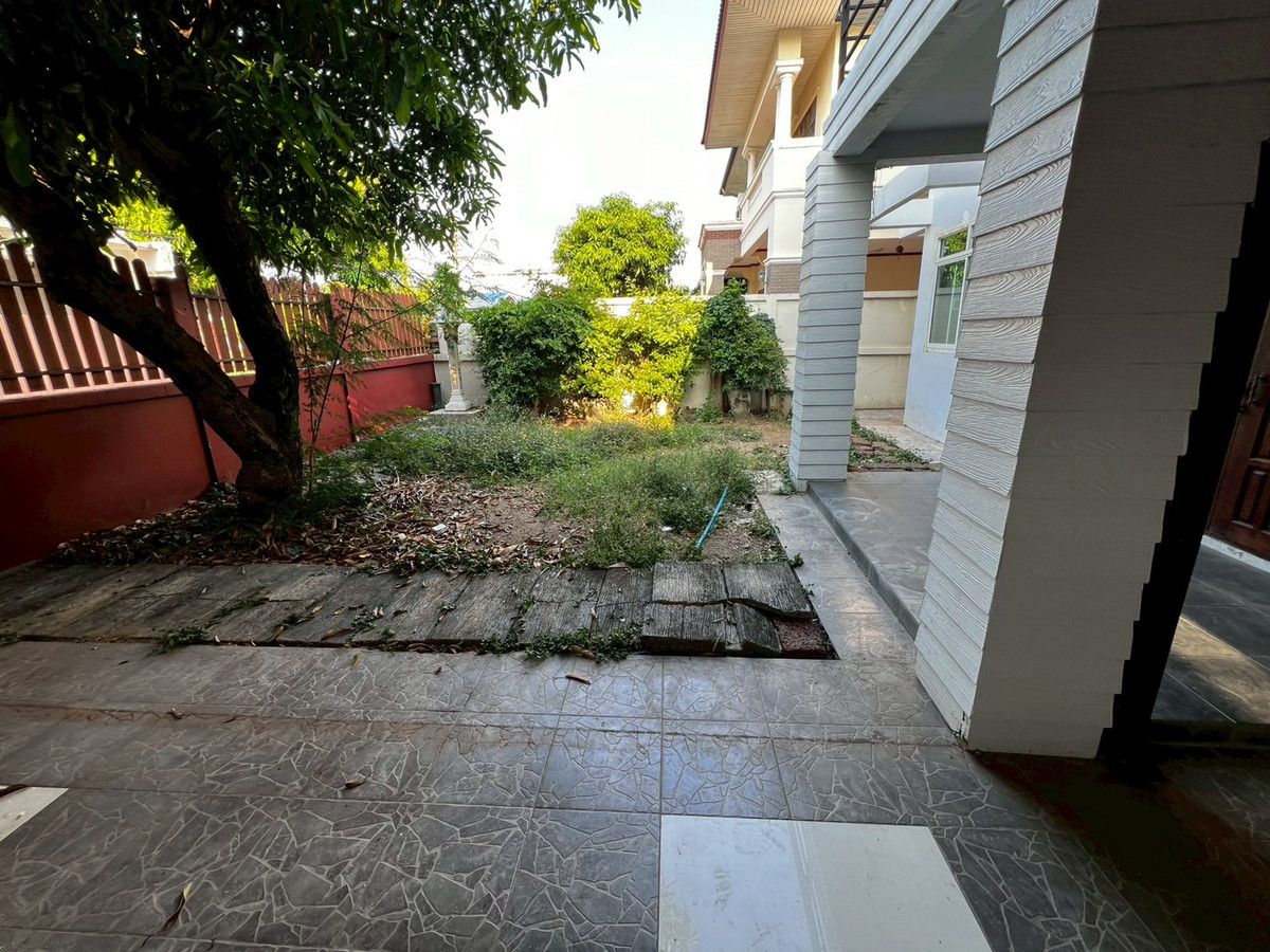 For RentHouseNonthaburi, Bang Yai, Bangbuathong : 5bedroom house, 91 sq.wa., near the BTS and Nonthaburi Government Center. Suitable for company registration.