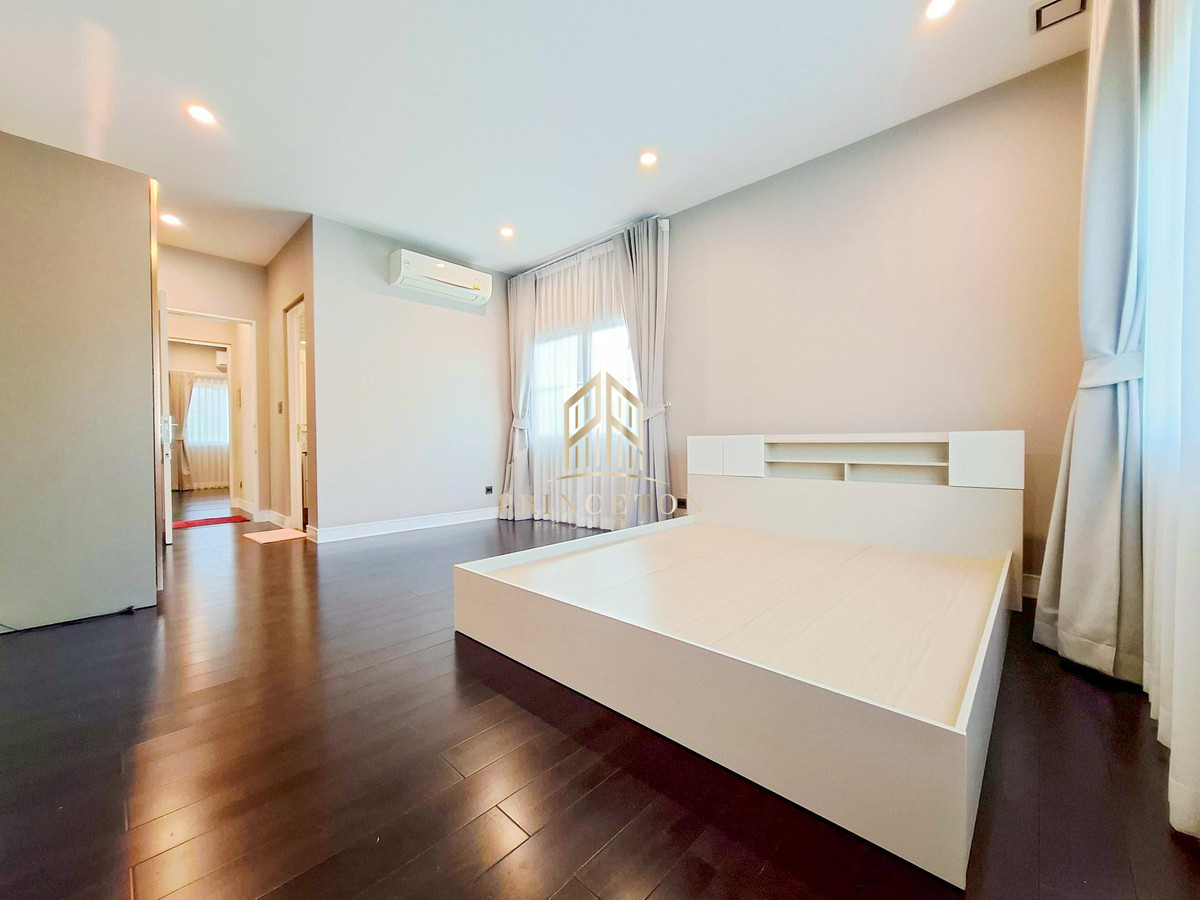 For RentHouseBangna, Bearing, Lasalle :  House for rent Nantawan Bangna Km. 7 near Mega Bangna 