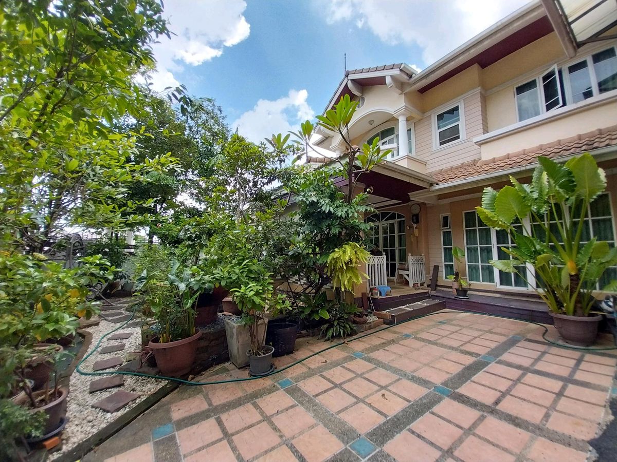 ขายบ้านลาดกระบัง สุวรรณภูมิ : [ขายด่วน] บ้านเดี่ยวหลังใหญ่ ✈️ใกล้สุวรรณภูมิ 133.5 ตรว. 6ห้องนอน 5ห้องน้ำ🏡ม.ภัทรา โครงการน่าอยู่ เดินทางสะดวกเชื่อมอ่อนนุช วงแหวน บางนา ประเวศ สนใจ 📞0994152664 , 0803696366