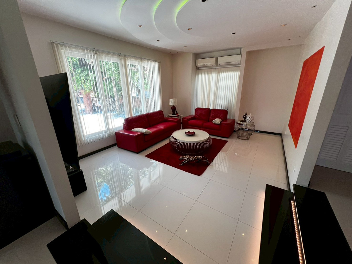 For RentHouseNonthaburi, Bang Yai, Bangbuathong : house 130 sq.wah, opposite Denla British (DBS), 4 bedrooms, 4 bathrooms, maid's room, fully furnished.