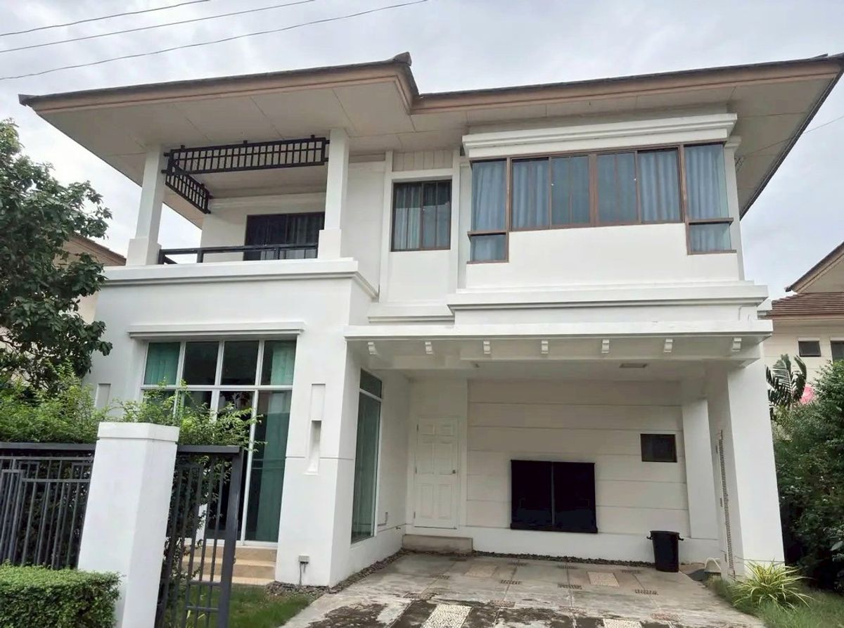 ให้เช่าบ้านบางนา แบริ่ง ลาซาล : ให้เช่า บ้านเดี่ยว โครงการ  เศรษฐสิริ บางนา กม 7 โครงการอยู่หลังเมกา บางนา  เดินทางสะดวก เฟอร์นิเจอร์ครบ พร้อมเข้าอยู่