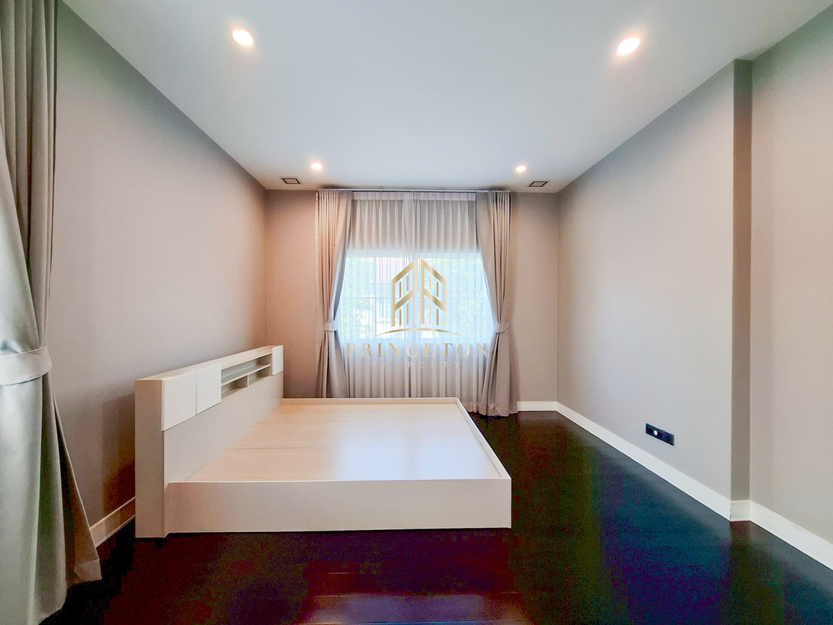 For RentHouseBangna, Bearing, Lasalle :  House for rent Nantawan Bangna Km. 7 near Mega Bangna 