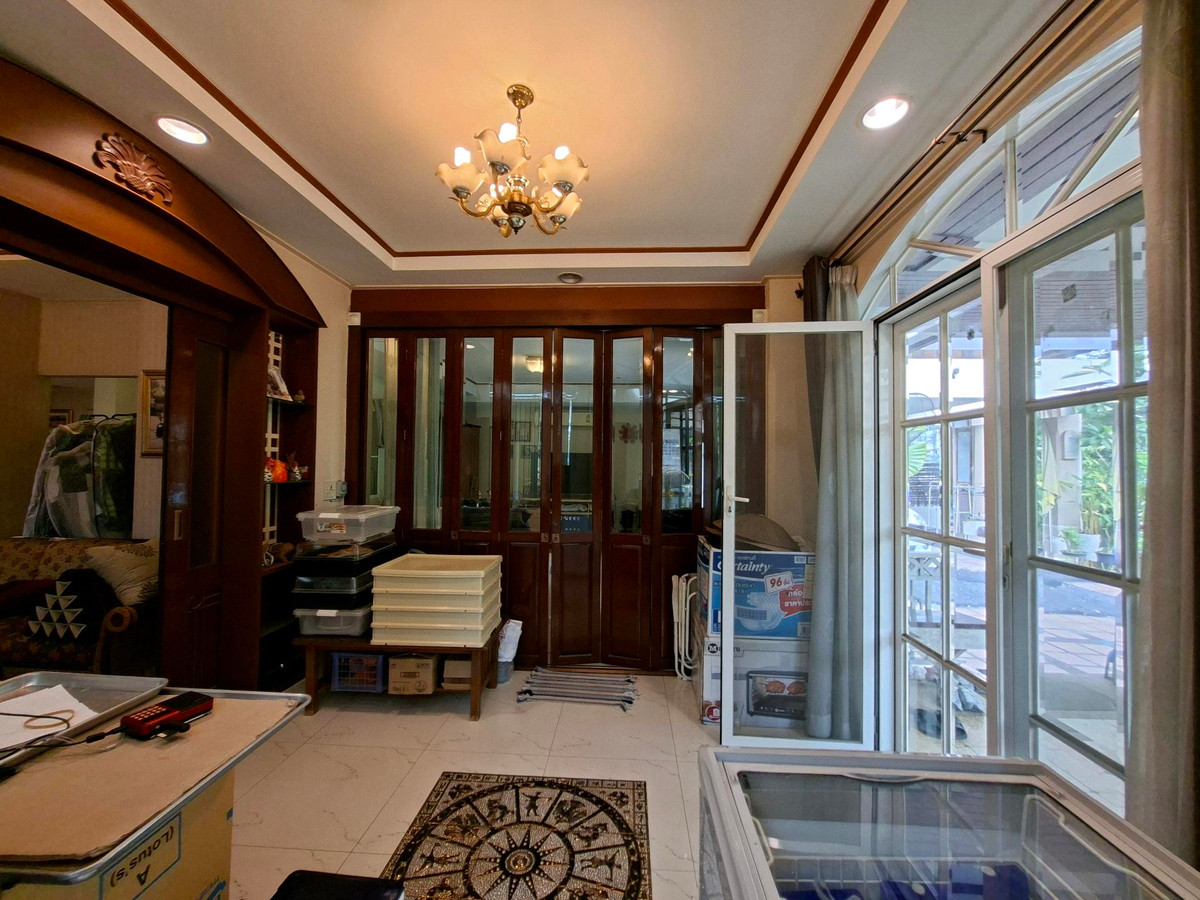 ขายบ้านลาดกระบัง สุวรรณภูมิ : ราคาดีที่สุด🔥บ้านเดี่ยว 133.5 ตร.วา✈️ ใกล้สุวรรณภูมิ 6 ห้องนอน 5 ห้องน้ำ🔥ถูกสุดในย่านนี้ สวยพร้อมอยู่ สนใจ 📞0994152664 , 0803696366