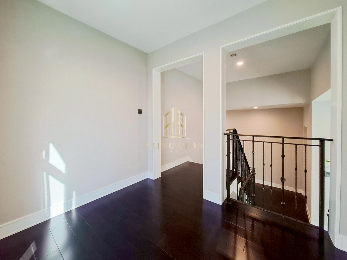 For RentHouseBangna, Bearing, Lasalle :  House for rent Nantawan Bangna Km. 7 near Mega Bangna 