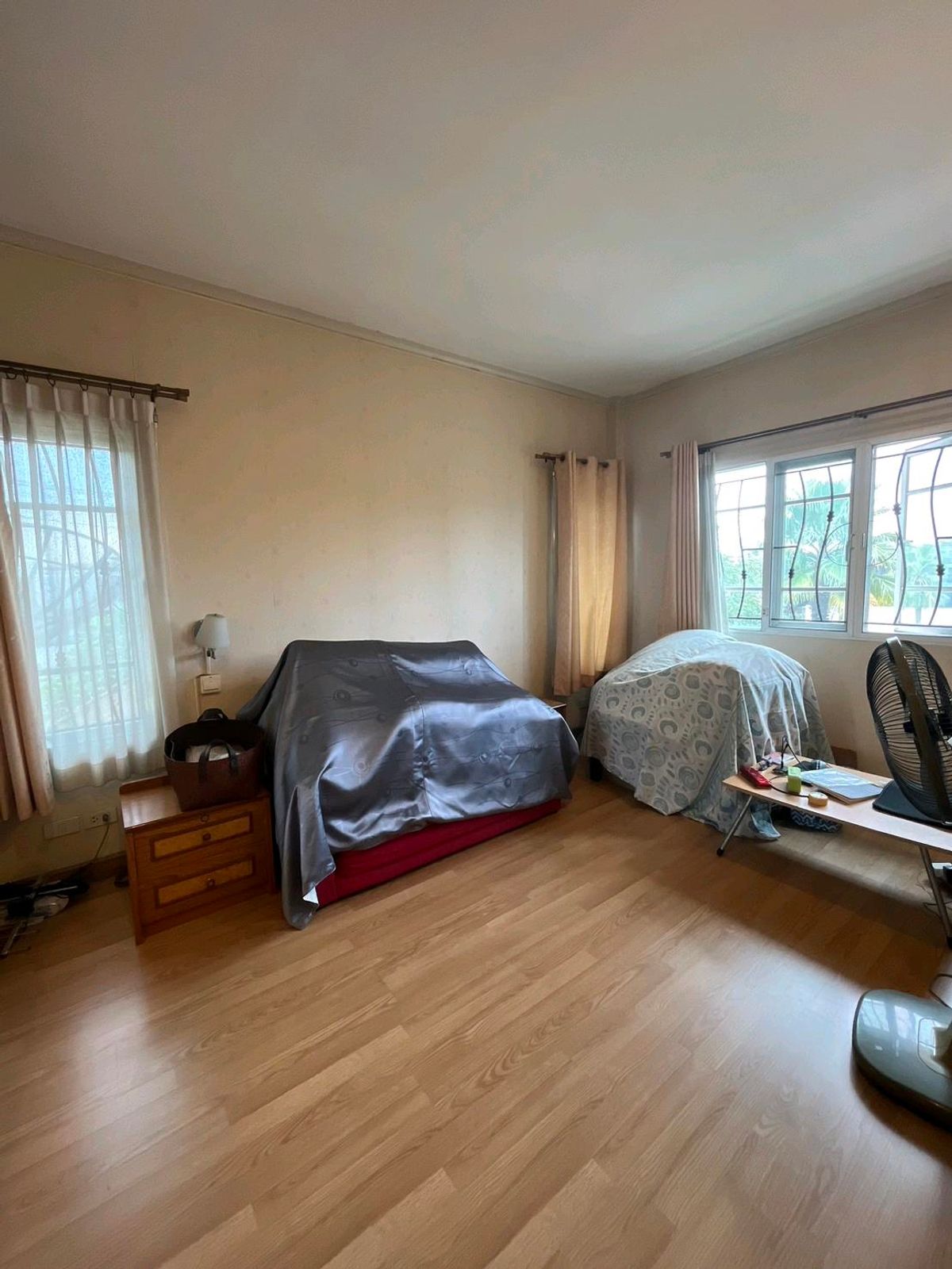 ขายบ้านลาดกระบัง สุวรรณภูมิ : ราคาดีที่สุด🔥บ้านเดี่ยว 133.5 ตร.วา✈️ ใกล้สุวรรณภูมิ 6 ห้องนอน 5 ห้องน้ำ🔥ถูกสุดในย่านนี้ สวยพร้อมอยู่ สนใจ 📞0994152664 , 0803696366