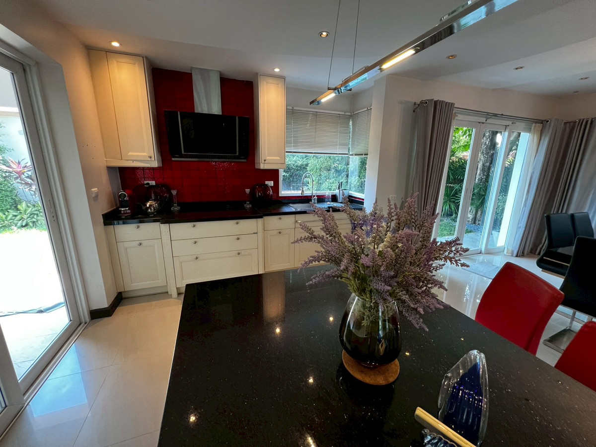 For RentHouseNonthaburi, Bang Yai, Bangbuathong : house 130 sq.wah, opposite Denla British (DBS), 4 bedrooms, 4 bathrooms, maid's room, fully furnished.