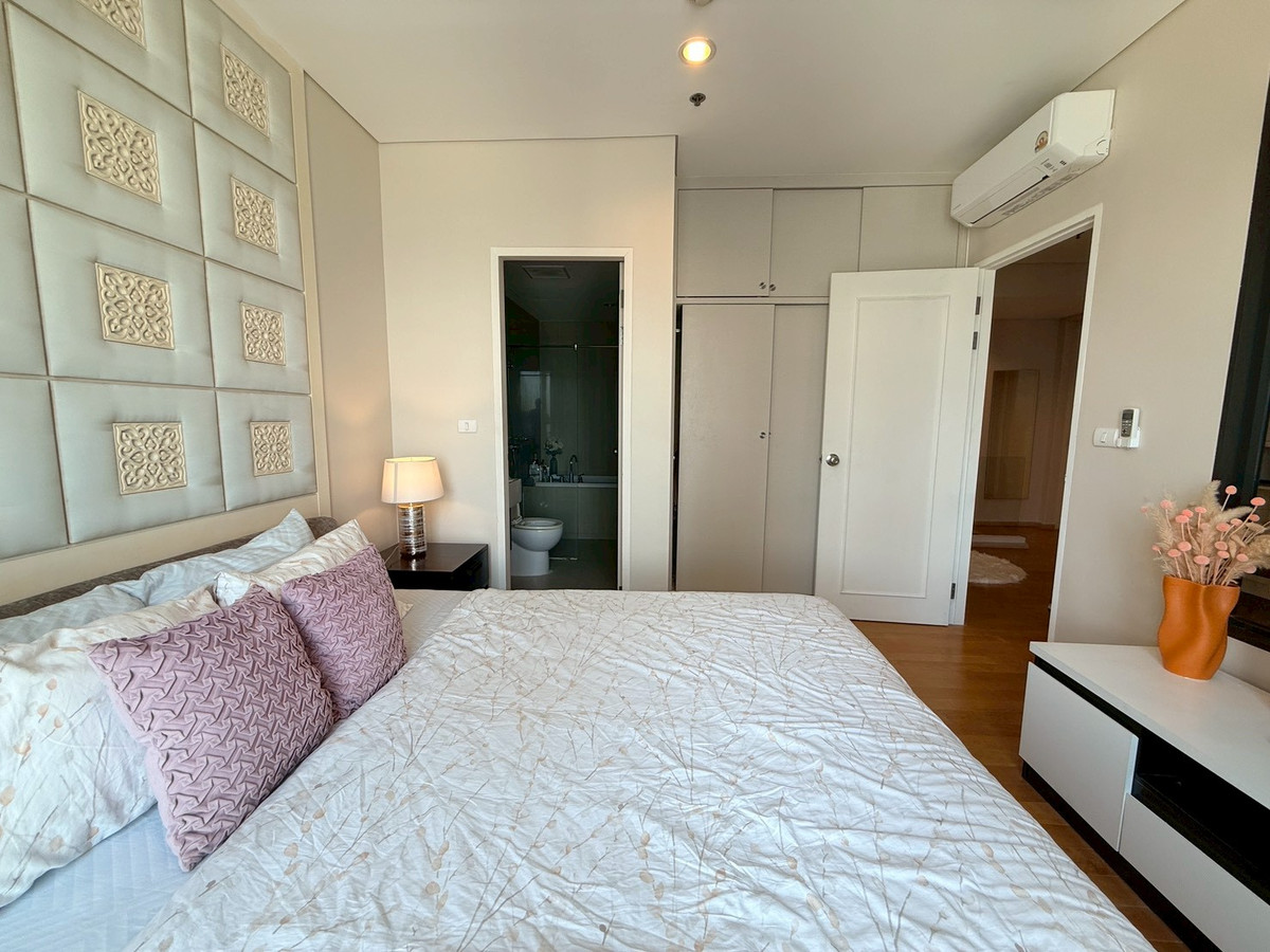 ให้เช่าคอนโดพระราม 9 เพชรบุรีตัดใหม่ RCA : เช่าด่วน! Villa Asoke 1ห้องนอน Duplex แต่งหรู เฟอร์ครบ ทำเล MRT เพชรบุรี