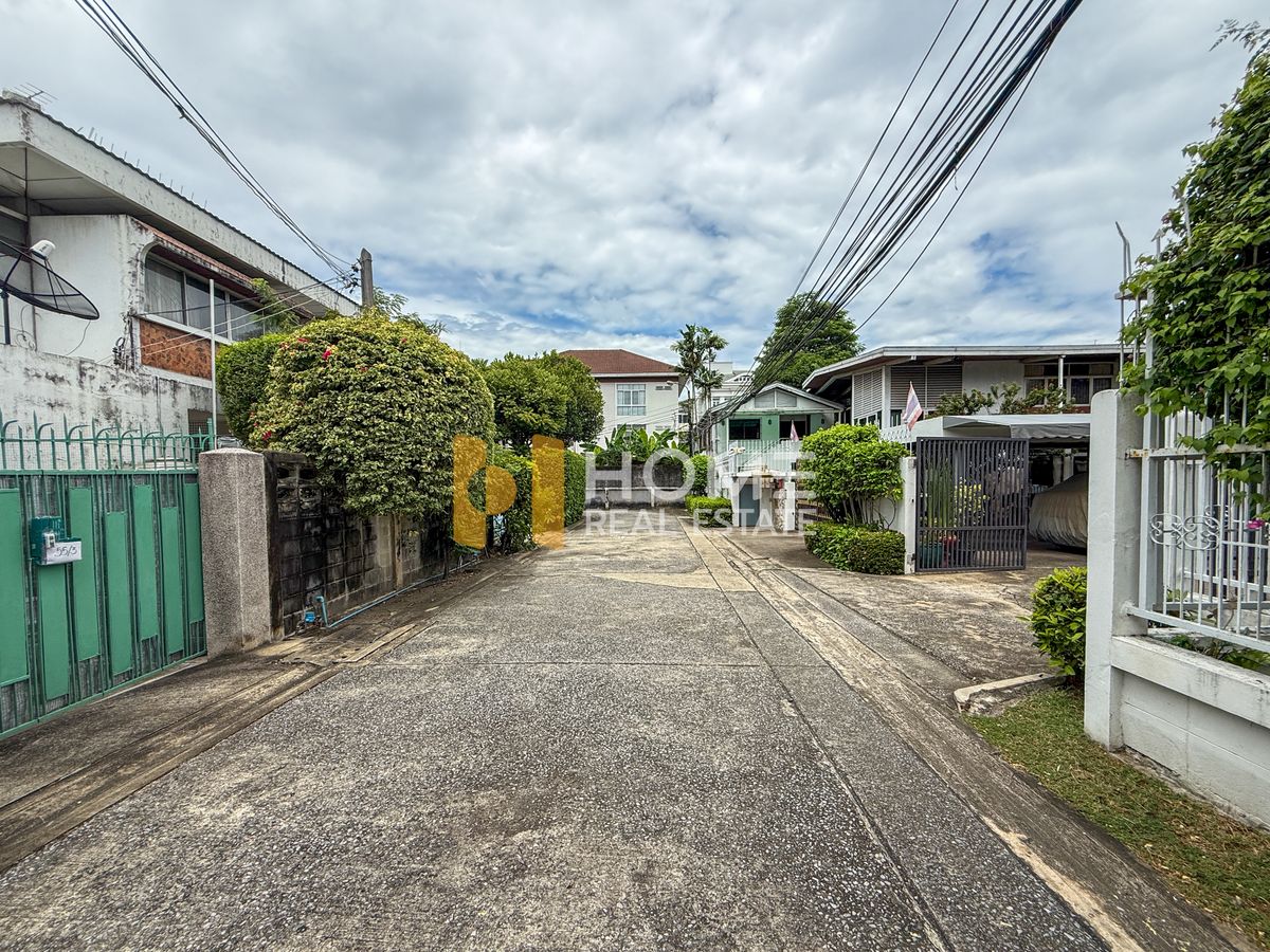 ขายที่ดินสุขุมวิท อโศก ทองหล่อ : แปลงหายาก ✨ ที่ดิน ทองหล่อ 25 / 395 ตารางวา (ขาย), Land Thonglor 25 / 395 Square Wa (FOR SALE) PALM887