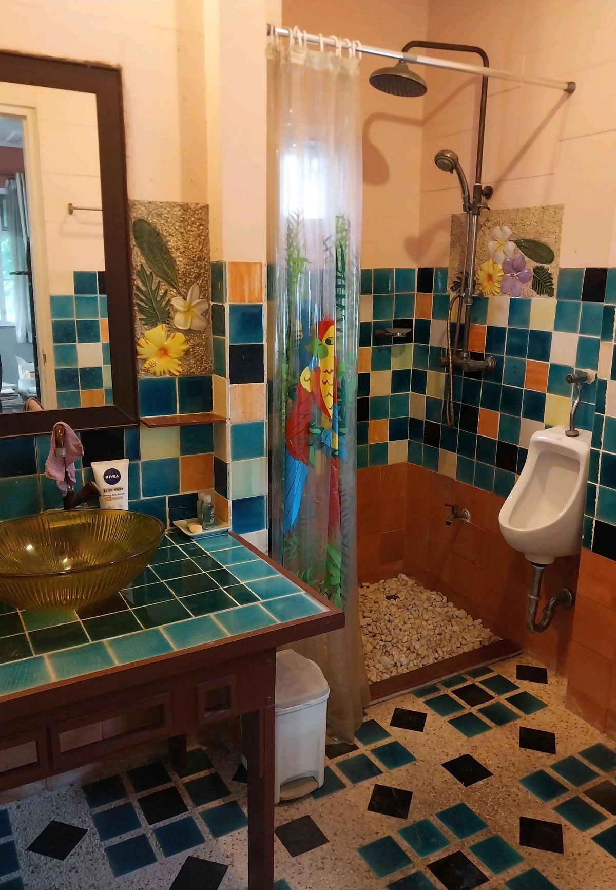 ขายบ้านลาดกระบัง สุวรรณภูมิ : ราคาดีที่สุด🔥บ้านเดี่ยว 133.5 ตร.วา✈️ ใกล้สุวรรณภูมิ 6 ห้องนอน 5 ห้องน้ำ🔥ถูกสุดในย่านนี้ สวยพร้อมอยู่ สนใจ 📞0994152664 , 0803696366