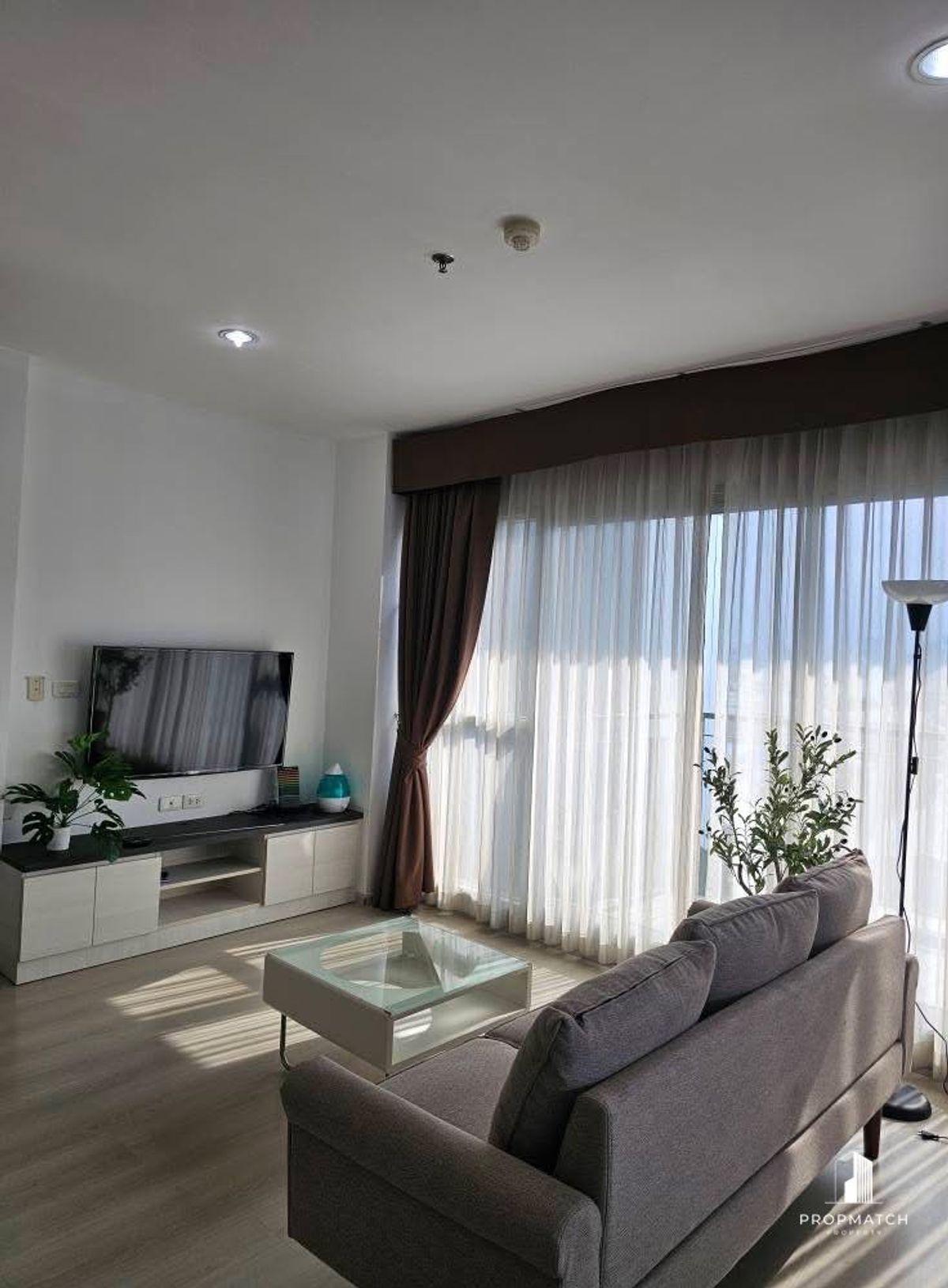 ให้เช่าคอนโดรัชดา ห้วยขวาง : ✨Flash Deal ✨Life Ratchadapisek ( 2Bed 2Bath 65SQM.) แต่งครบพร้อมอยู่ !! เพียง 35,000 บาทต่อเดือน Tel.0981315848 @propmatch