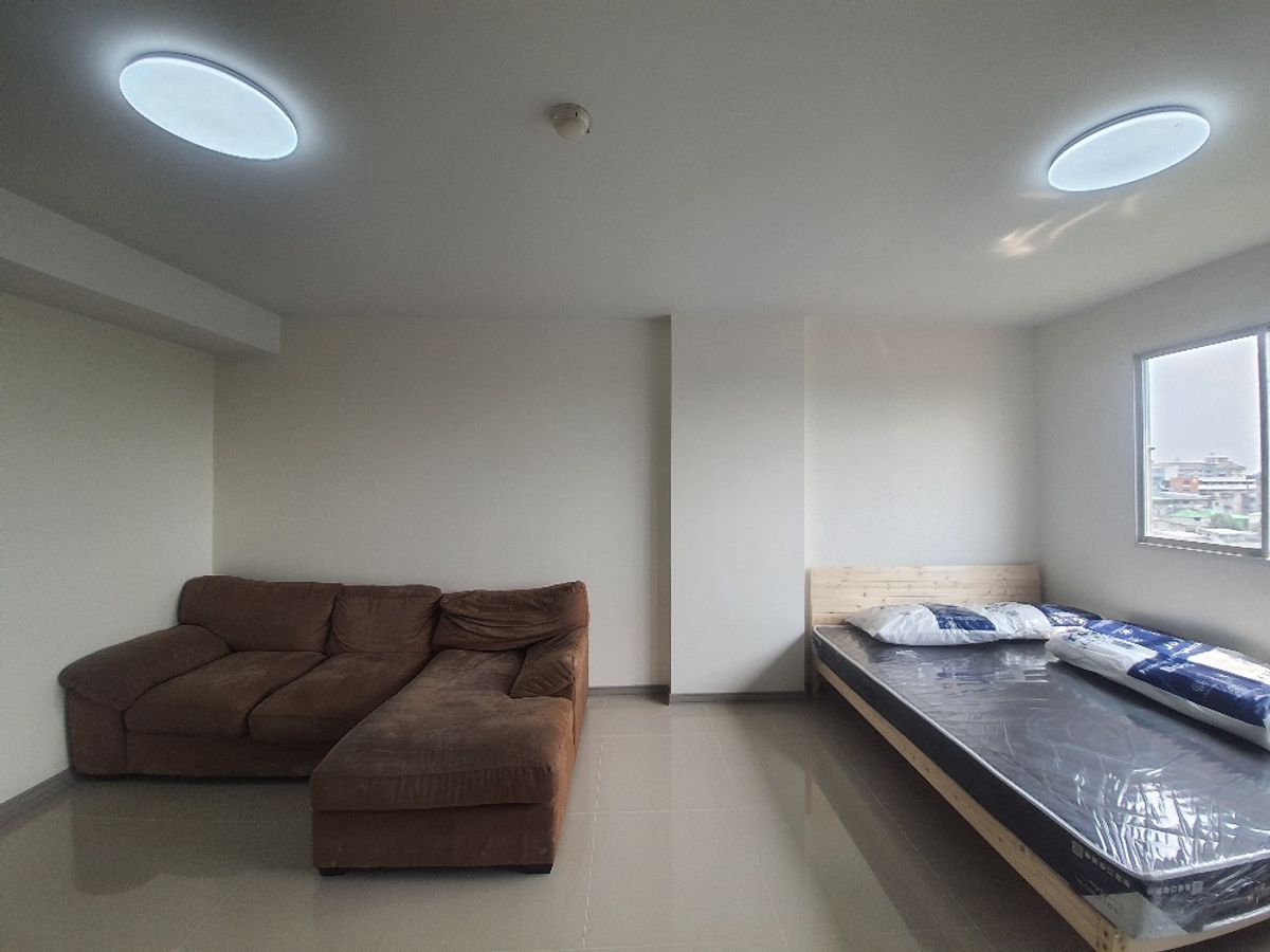 ขายคอนโดลาดพร้าว101 แฮปปี้แลนด์ : ขายด่วนไม่ถึงล้าน คอนโด LPN Center Nawamin ทิศตะวันออก วิวโล่ง (S4942)