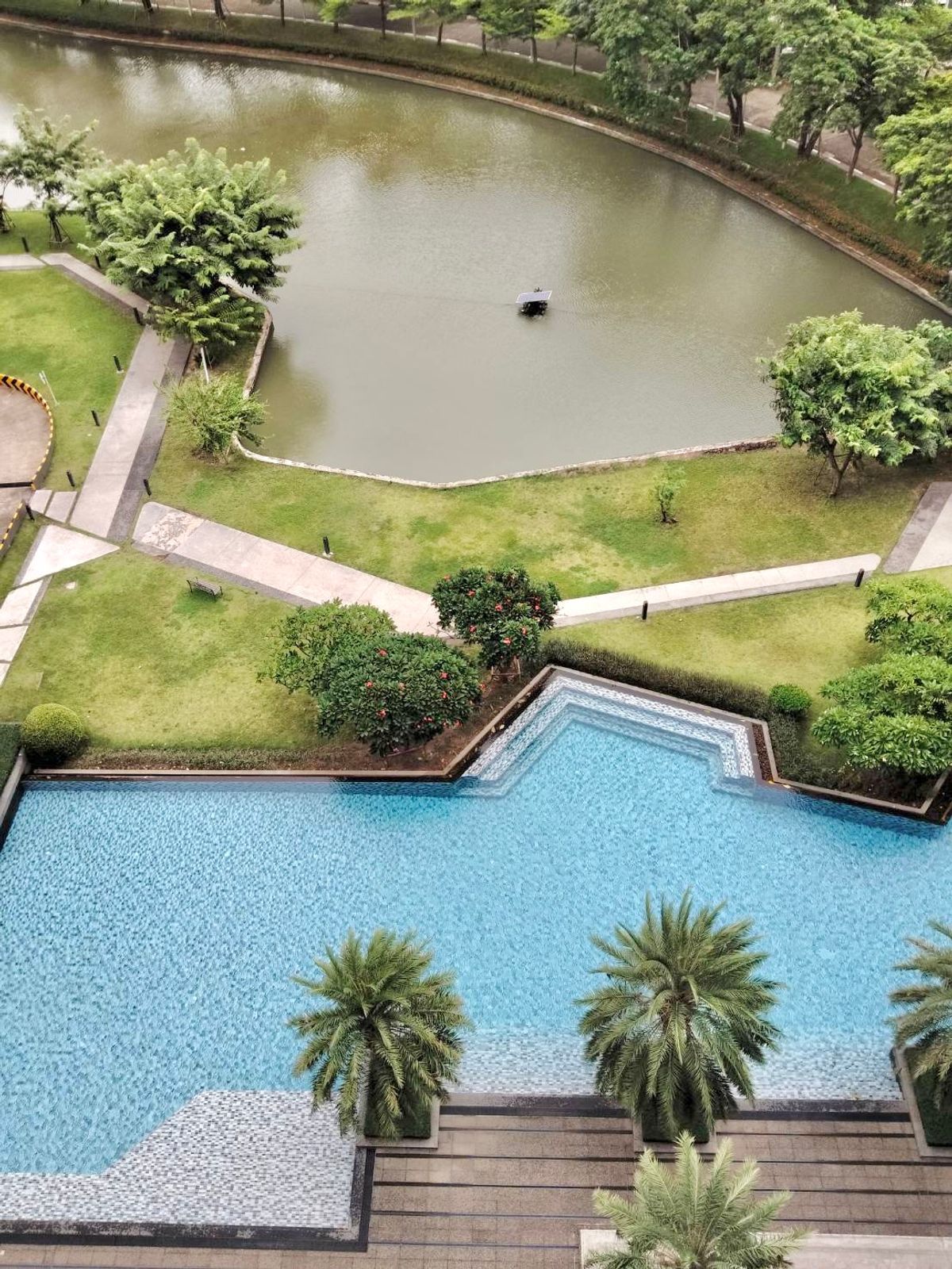 For RentCondoBangna, Bearing, Lasalle : For rent ✨ The Parkland Srinakarin Lakeside ✨ Fully furnished and equipped with electrical appliances, near MRT Sililasala