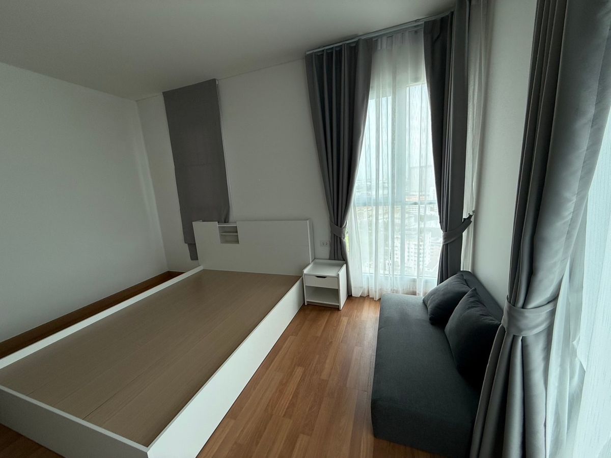 For RentCondoRama3 (Riverside),Satupadit : For rent 📍 Lumpini Place Rama 3 - Riverine 📍 Fully furnished and equipped with electrical appliances, near BTS Surasak