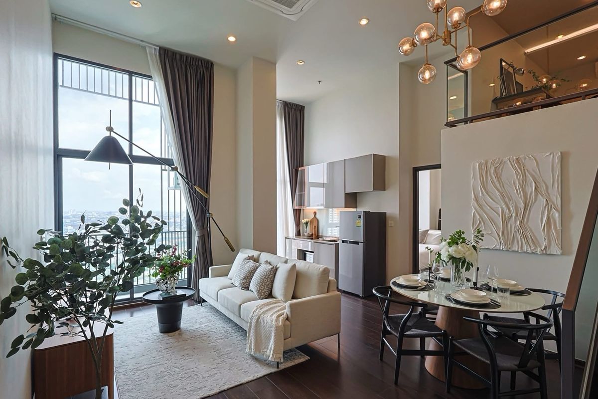 ขายคอนโดสุขุมวิท อโศก ทองหล่อ : For Sale – C Ekkamai | 1BR High Floor | 65 sq.m. | Fully Furnished | Prime Ekkamai Location