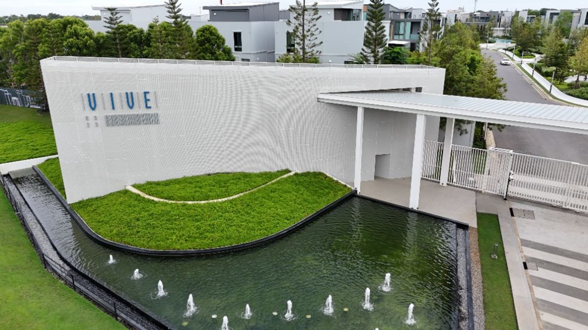 ขายบ้านบางนา แบริ่ง ลาซาล : บ้าน Hi-end style modern loft at VIVE Bangna KM13 ติดสวน