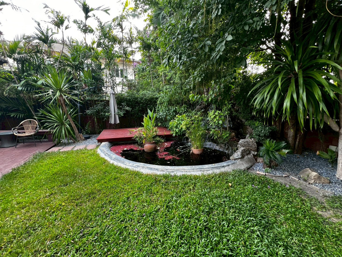 For RentHouseNonthaburi, Bang Yai, Bangbuathong : house 130 sq.wah, opposite Denla British (DBS), 4 bedrooms, 4 bathrooms, maid's room, fully furnished.