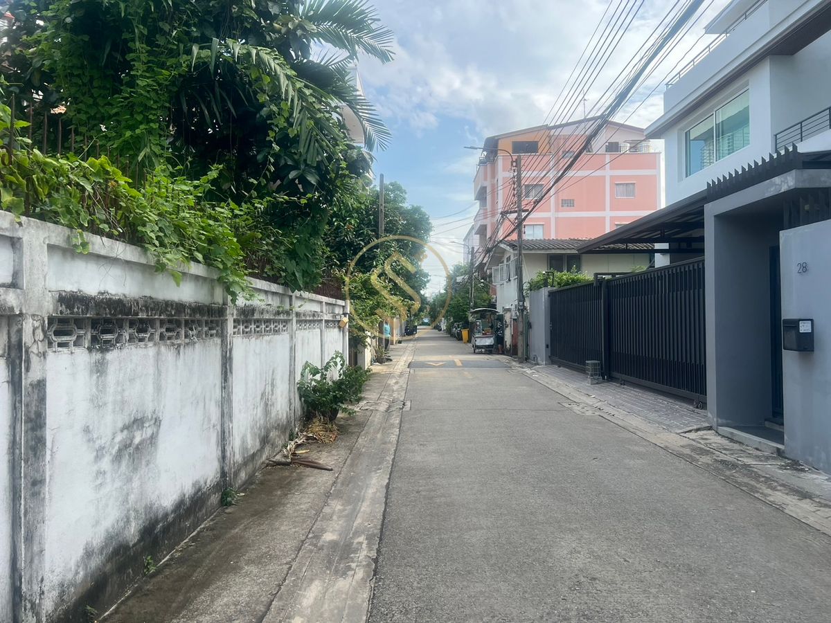 ให้เช่าบ้านอารีย์ อนุสาวรีย์ : ให้เช่าด่วน บ้านเดี่ยว 2 ชั้น กลางซอยอารีย์สัมพันธ์ 6 