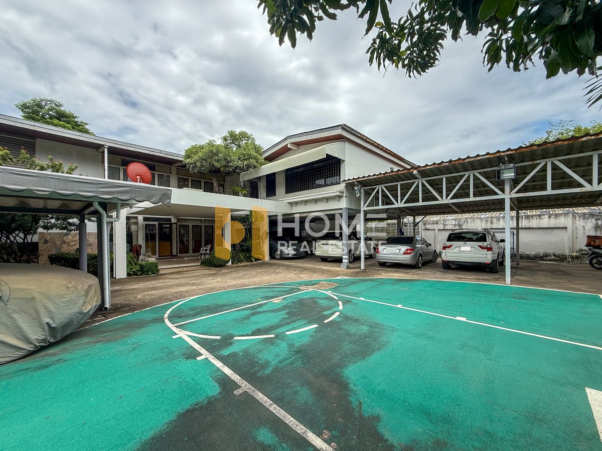 ขายที่ดินสุขุมวิท อโศก ทองหล่อ : แปลงหายาก ✨ ที่ดิน ทองหล่อ 25 / 395 ตารางวา (ขาย), Land Thonglor 25 / 395 Square Wa (FOR SALE) PALM887