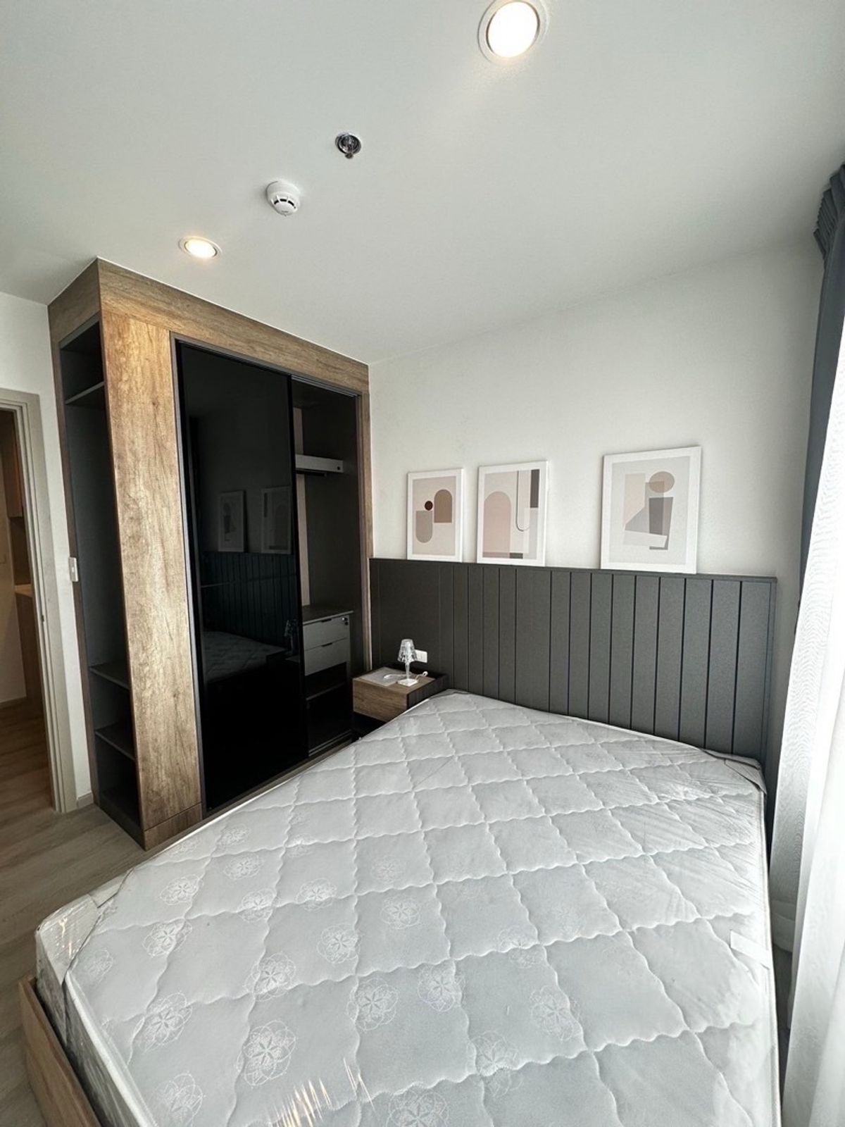 ให้เช่าคอนโดปิ่นเกล้า จรัญสนิทวงศ์ : For Rent!! Ideo Charan 70 - Riverview Rent Price!! 18,500฿ per month❤️‍🔥1 Bedroom Plus size 34 sq.m. Contract Aomam (agent) Tel./Line id : 0955871692 WhatsApp : +66 95 587 1692