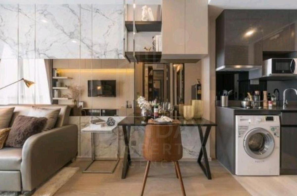 ให้เช่าคอนโดสุขุมวิท อโศก ทองหล่อ : Urgent rent! Ashton Asoke Condo BTS-Asoke, Khlong Toei Nuea, Wattana, Bangkok