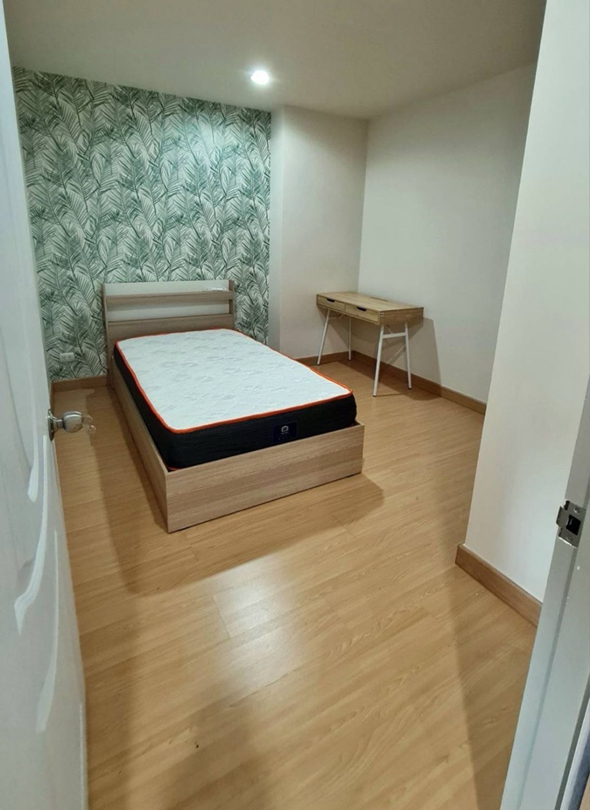 ให้เช่าคอนโดอ่อนนุช อุดมสุข : ให้เช่า S Condo สุขุมวิท 50  ทำเลทอง
60 ตรม. 2 ห้องนอน 2 ห้องน้ำ 1 ห้องนั่งเล่น 
ใหม่กิ๊ก ชั้น2