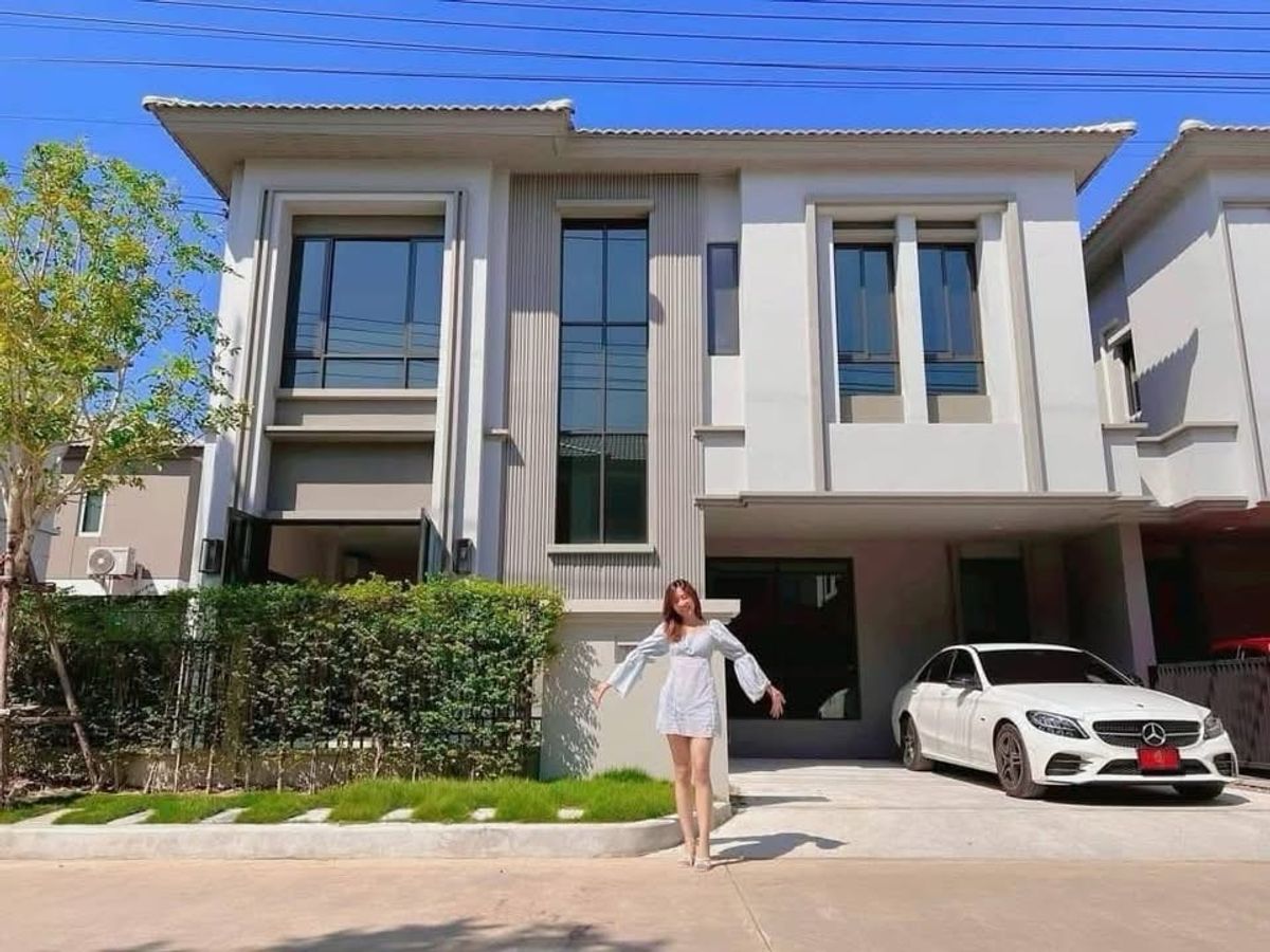 ให้เช่าบ้านปทุมธานี รังสิต ธรรมศาสตร์ : ให้เช่า🤍 บ้าน 2 ชั้น แกรนด์ พลีโน่ พหลโยธิน–รังสิต ✨ พร้อมเข้าอยู่ได้ทันที!📍ทำเลทอง! หลังฟิวเจอร์พาร์ค รังสิต เดินทางสะดวก ใกล้ทางด่วนและรถไฟฟ้า SRT
