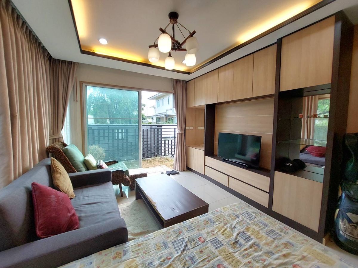 ขายบ้านศรีราชา แหลมฉบัง บ้านบึง : บ้านเดี่ยว ศรีราชา ทำเลดี สังคมคุณภาพ ขนาด66.2 ตรว หลังมุม ราคาต่ำกว่าตลาด 30%  ซื้ออยู่เองหรือปล่อยเช่าก็คุ้ม ใกล้เจพาร์ค