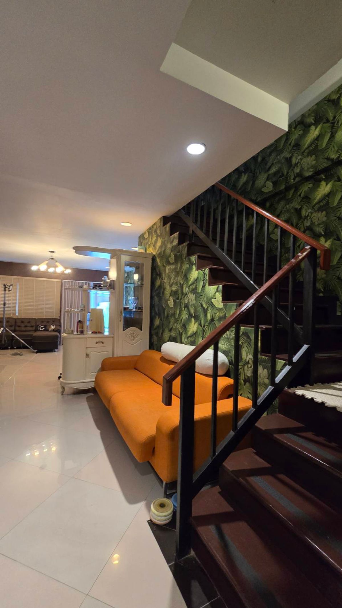 ขายทาวน์โฮมลาดกระบัง สุวรรณภูมิ : หมู่บ้านสิตานัน สุวรรณภูมิ ทาวน์โฮม 3 ชั้น หลังมุม  จำนวนชั้น 3 ชั้น  ขนาด 47.6 ตารางวา