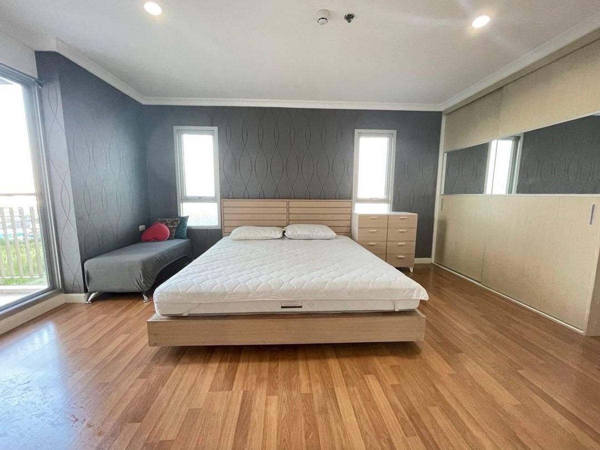 ให้เช่าคอนโดพระราม 9 เพชรบุรีตัดใหม่ RCA : Rent 2 bed room 25,000.
