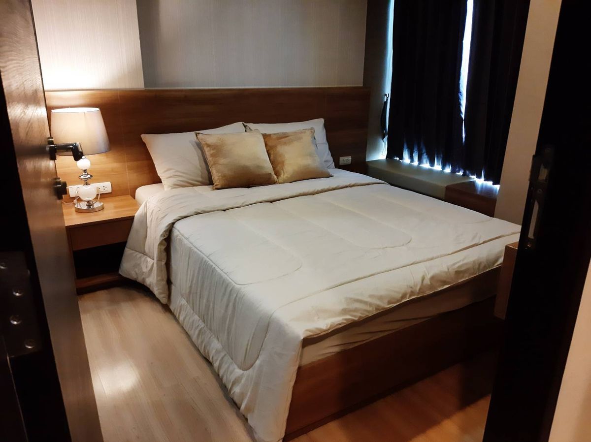 For RentCondoSathorn, Narathiwat : 🌇rhythm Sathorn 21 For Ret & Quot; BTS TAKSIN 250 m.  (Condo for rent in Sathorn)