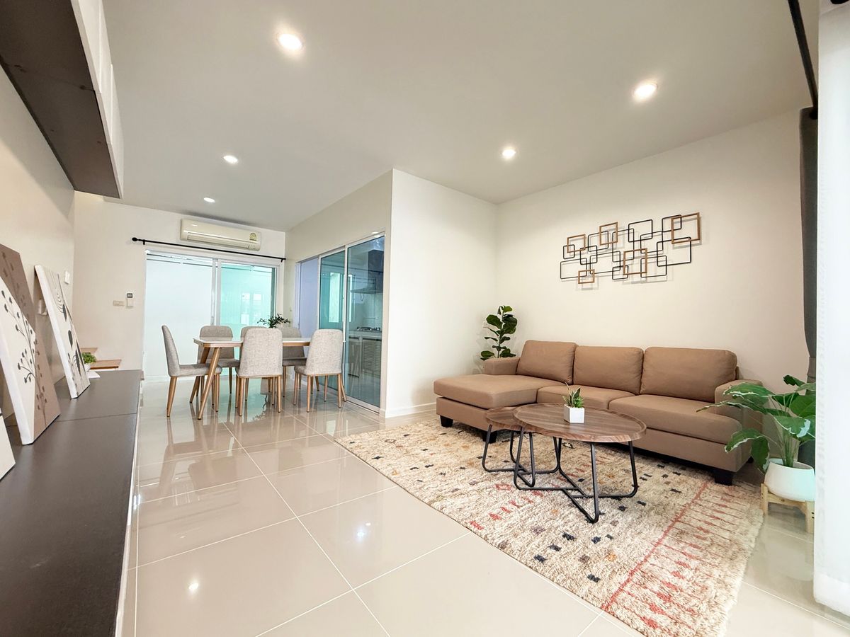 ให้เช่าทาวน์โฮมพัฒนาการ ศรีนครินทร์ : 🏡😊 เช่าบ้าน วิลเลต พัฒนาการ 38 รีโนเวทใหม่ตกแต่งสวย โลเคชั่นดีเข้าออกได้หลายทาง