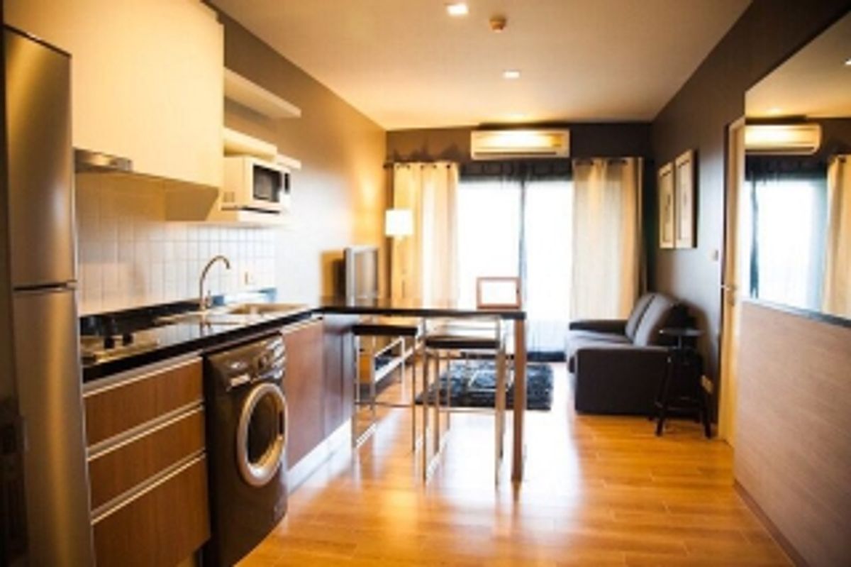 ให้เช่าคอนโดสุขุมวิท อโศก ทองหล่อ : คอนโด Low Rise 1 ห้องนอน 1 ห้องน้ำ ขนาด 48 ตร.ม. ที่ The Seed Musee ให้เช่าเดือนละ 23,000 บาท ซอยสุขุมวิท 26 ใกล้สถานีรถไฟฟ้า BTS พร้อมพงษ์