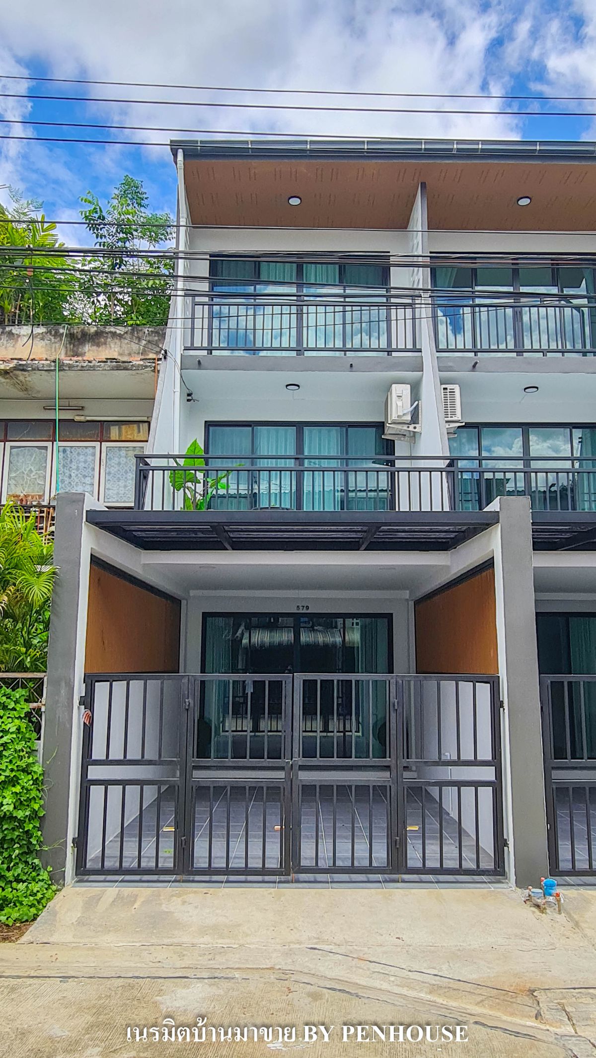 For SaleTownhomeLadprao101, Happy Land, The Mall Bang Kapi : 3 -storey townhouse for sale in Lat Phrao area, good location, near the new renovated train, Lat Phrao 109 Road, Bang Kapi Ramkhamhaeng Intersection