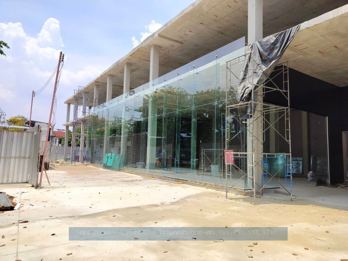 ให้เช่าโชว์รูมเลียบทางด่วนรามอินทรา : Showroom For rent : ให้เช่าโชว์รูมรถยนต์ ติดถนนเลียบทางด่วนเอกมัย-รามอินทรา