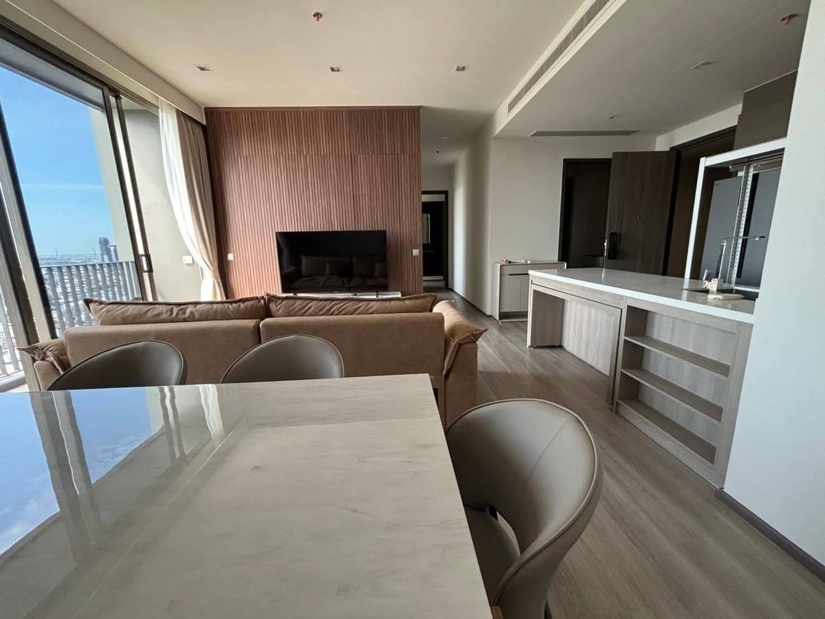 For RentCondoSathorn, Narathiwat : Rent a very good price !!! The Rhythm Charoenkrung Pavillion, the city view, no tall buildings. Saw the Chao Phraya River bend