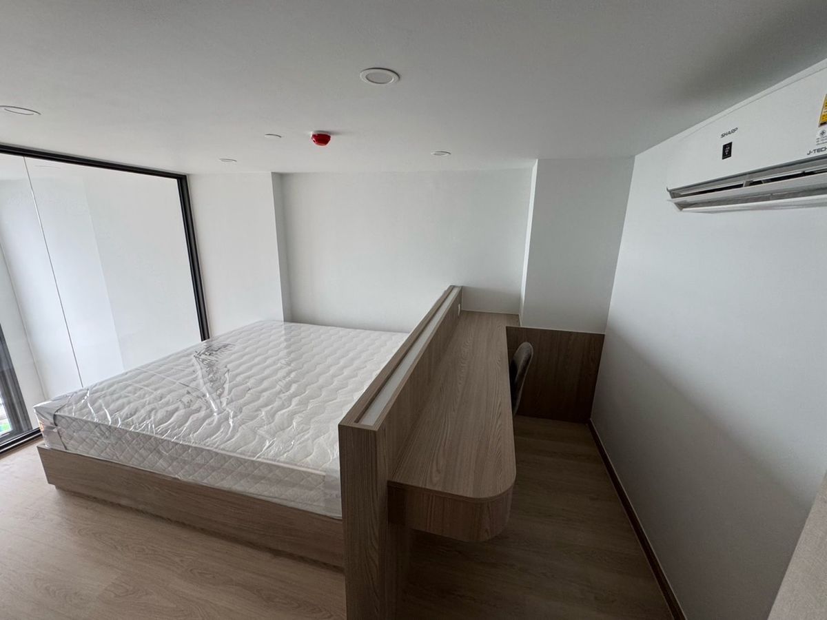 ให้เช่าคอนโดคลองเตย กล้วยน้ำไท : ให้เช่าห้อง Vertiplex 2 ชั้น @ Life Rama 4 - Asoke ชั้น 33 | วิวบางกระเจ้า | เฟอร์ครบ | เพดานสูง โล่ง โปร่ง 2 ห้องนอน 1 ห้องน้ำ ขนาด 52 ตร.ม. | Duplex เพดานสูง