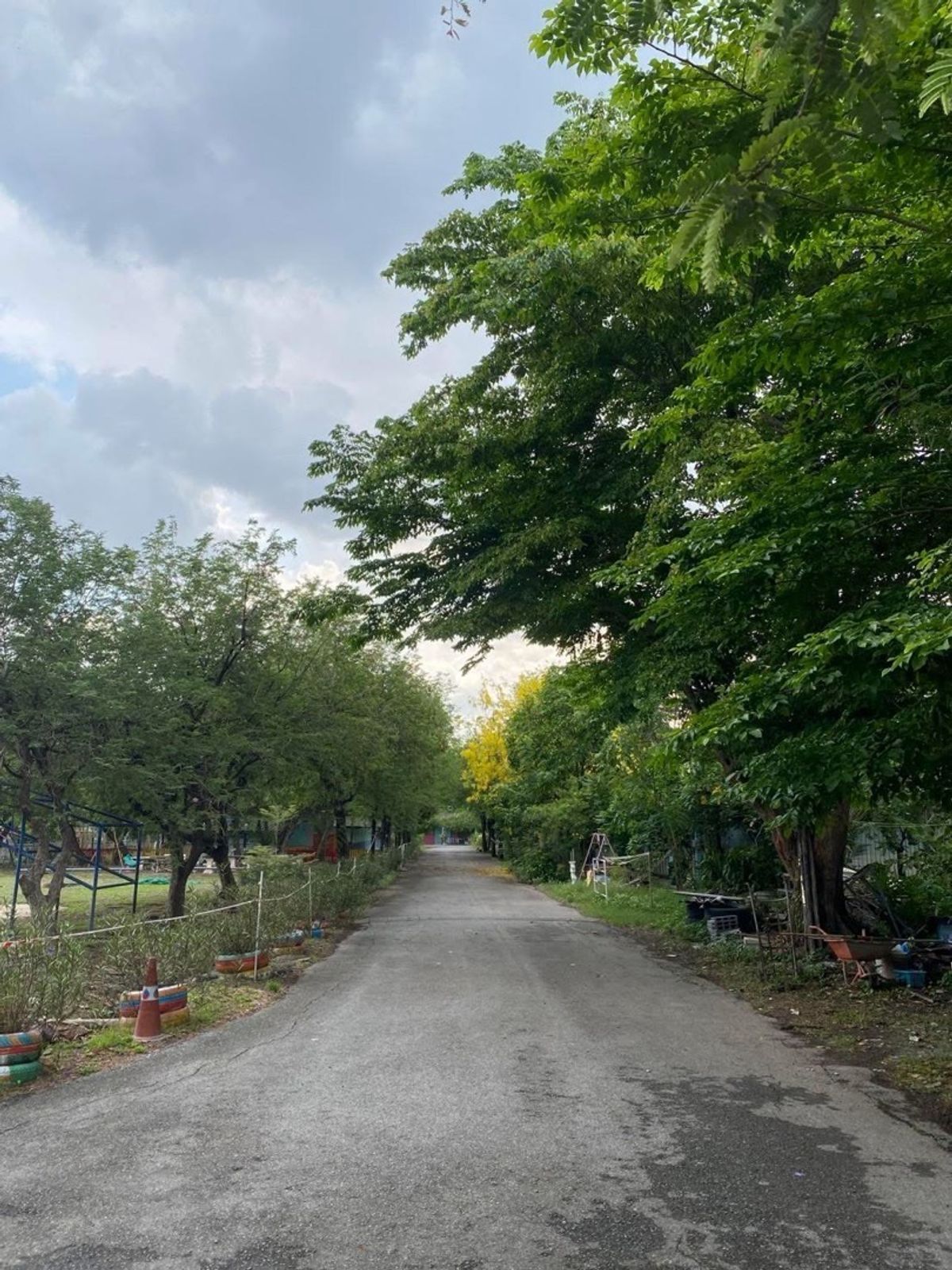 ขายที่ดินปทุมธานี รังสิต ธรรมศาสตร์ : 📢👇โอกาสทอง! ที่ดินแปลงใหญ่ พหลโยธิน  หน้ากว้าง เหมาะสำหรับลงทุนหรือพัฒนาโครงการต่างๆ