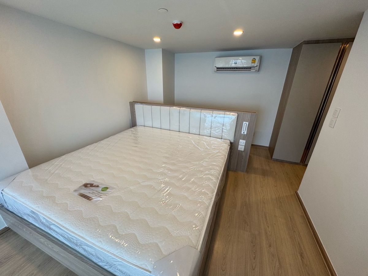 ให้เช่าคอนโดคลองเตย กล้วยน้ำไท : ให้เช่าห้อง Vertiplex 2 ชั้น @ Life Rama 4 - Asoke ชั้น 33 | วิวบางกระเจ้า | เฟอร์ครบ | เพดานสูง โล่ง โปร่ง 2 ห้องนอน 1 ห้องน้ำ ขนาด 52 ตร.ม. | Duplex เพดานสูง