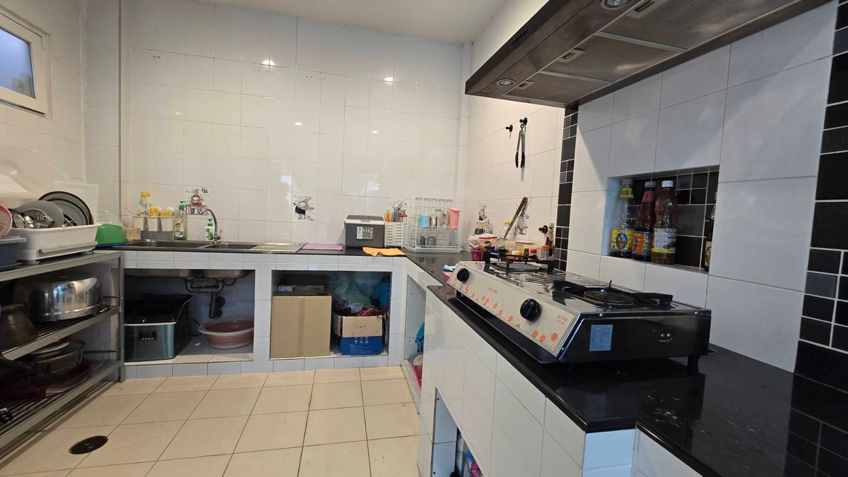 ขายทาวน์โฮมลาดกระบัง สุวรรณภูมิ : หมู่บ้านสิตานัน สุวรรณภูมิ ทาวน์โฮม 3 ชั้น หลังมุม  จำนวนชั้น 3 ชั้น  ขนาด 47.6 ตารางวา