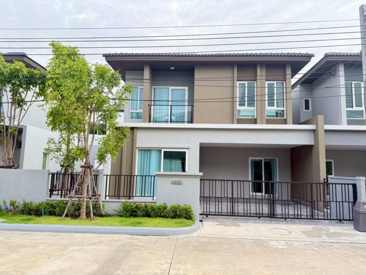 ให้เช่าสมุทรปราการ สำโรง : ให้เช่าบ้านแฝด  แกรนด์ พลีโน่ เมกา บางนา ขนาด 36 ตรว.