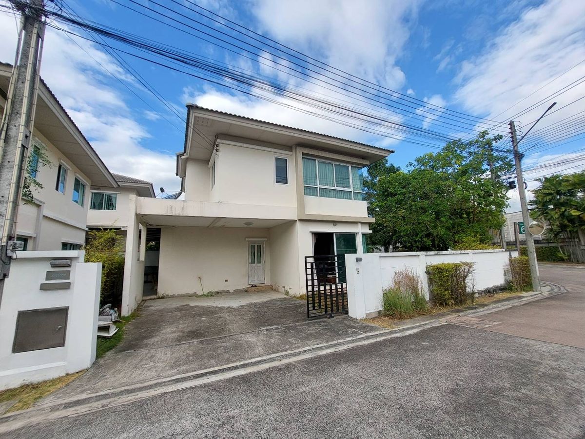 ขายบ้านศรีราชา แหลมฉบัง บ้านบึง : บ้านเดี่ยว ศรีราชา ทำเลดี สังคมคุณภาพ ขนาด66.2 ตรว หลังมุม ราคาต่ำกว่าตลาด 30%  ซื้ออยู่เองหรือปล่อยเช่าก็คุ้ม ใกล้เจพาร์ค