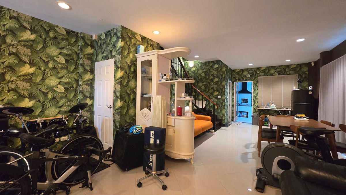 ขายทาวน์โฮมลาดกระบัง สุวรรณภูมิ : หมู่บ้านสิตานัน สุวรรณภูมิ ทาวน์โฮม 3 ชั้น หลังมุม  จำนวนชั้น 3 ชั้น  ขนาด 47.6 ตารางวา