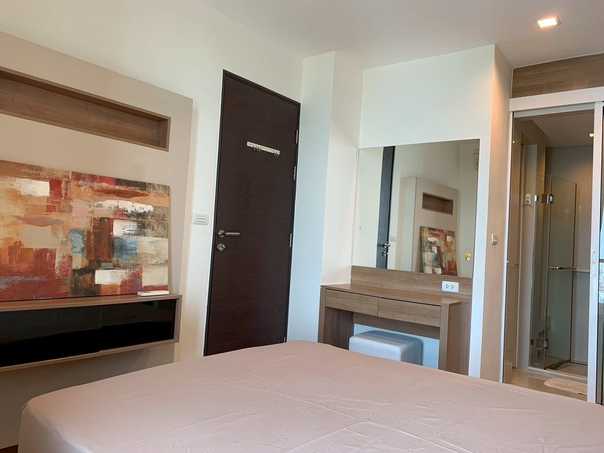 For SaleCondoSathorn, Narathiwat : Sale 1 Bedroom 23rd floor Rhythm Sathorn, City view, close to BTS Taksin