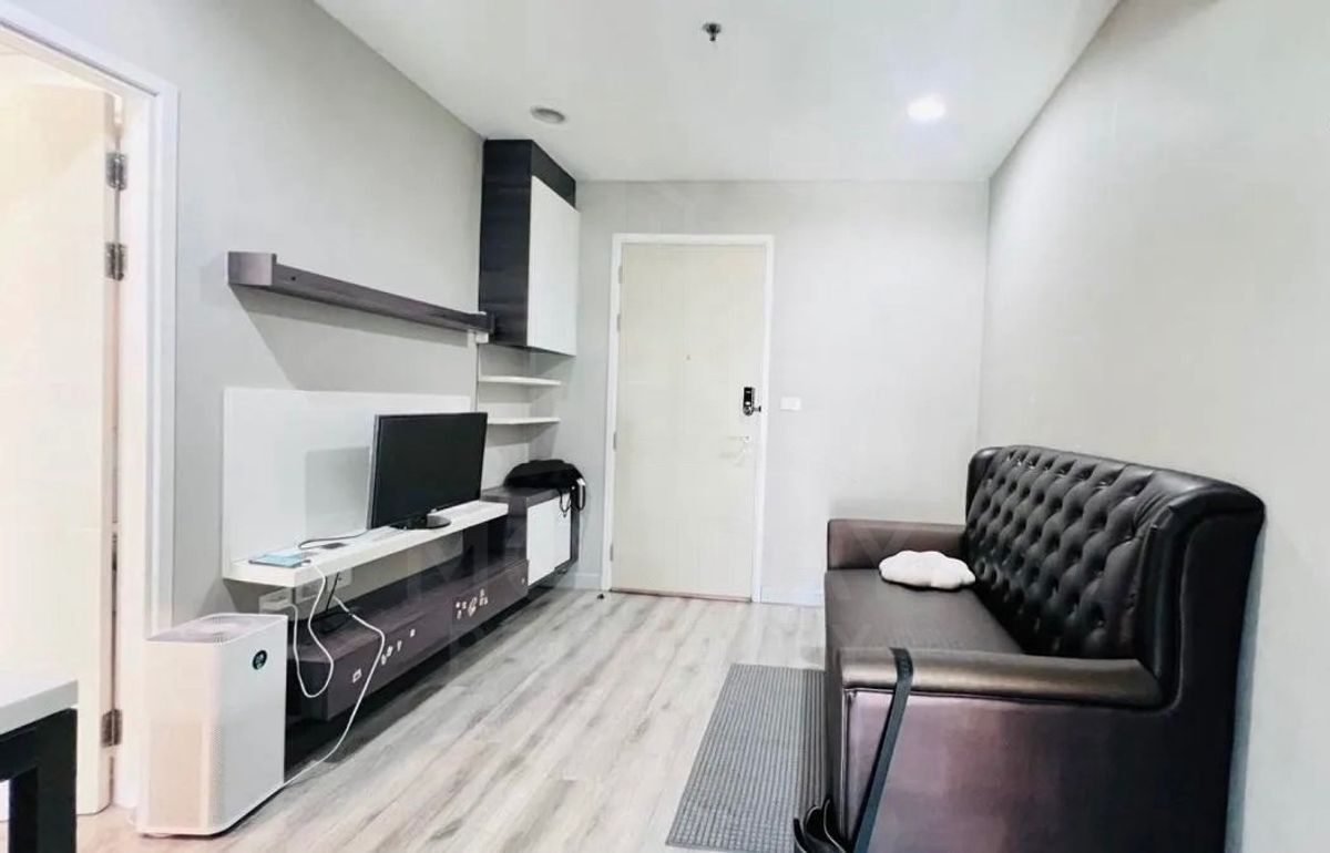 ขายคอนโดสาทร นราธิวาส : For Sale: Centric Sathorn – St. Louis – Near BTS Surasak