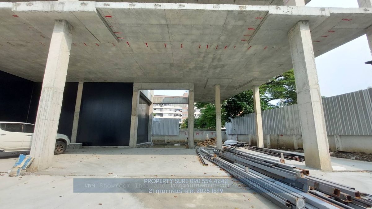 ให้เช่าโชว์รูมเลียบทางด่วนรามอินทรา : Showroom For rent : ให้เช่าโชว์รูมรถยนต์ ติดถนนเลียบทางด่วนเอกมัย-รามอินทรา