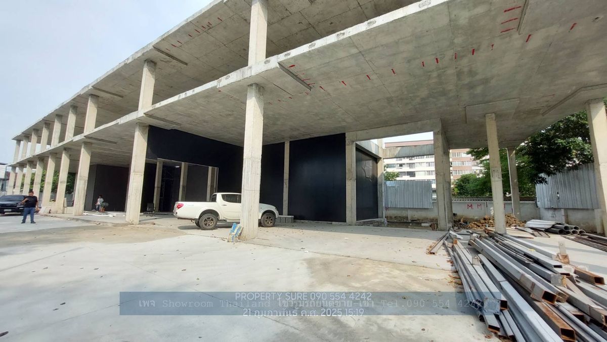 ให้เช่าโชว์รูมเลียบทางด่วนรามอินทรา : Showroom For rent : ให้เช่าโชว์รูมรถยนต์ ติดถนนเลียบทางด่วนเอกมัย-รามอินทรา