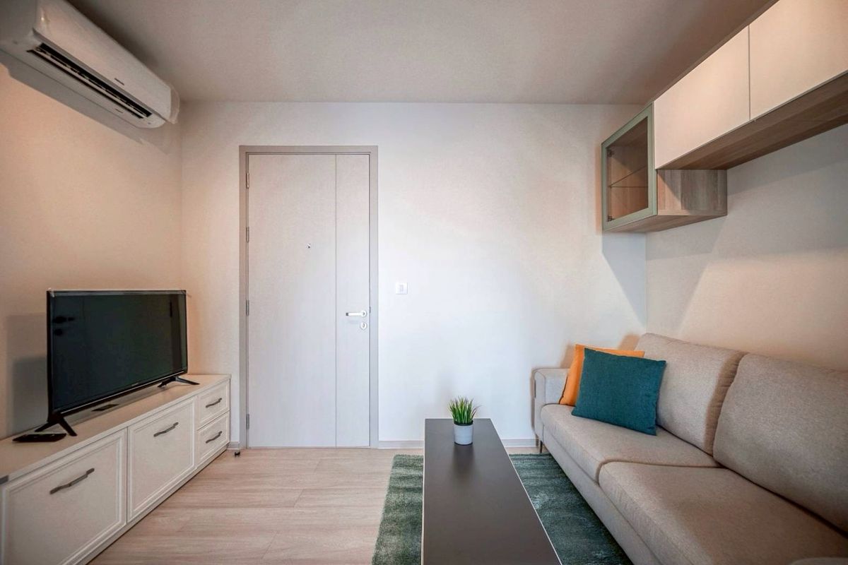 For RentCondoOnnut, Udomsuk : (For Rent) 1 Bed 1 Bath 33.26 Sq.m. Fully furnished - READY TO MOVE IN
