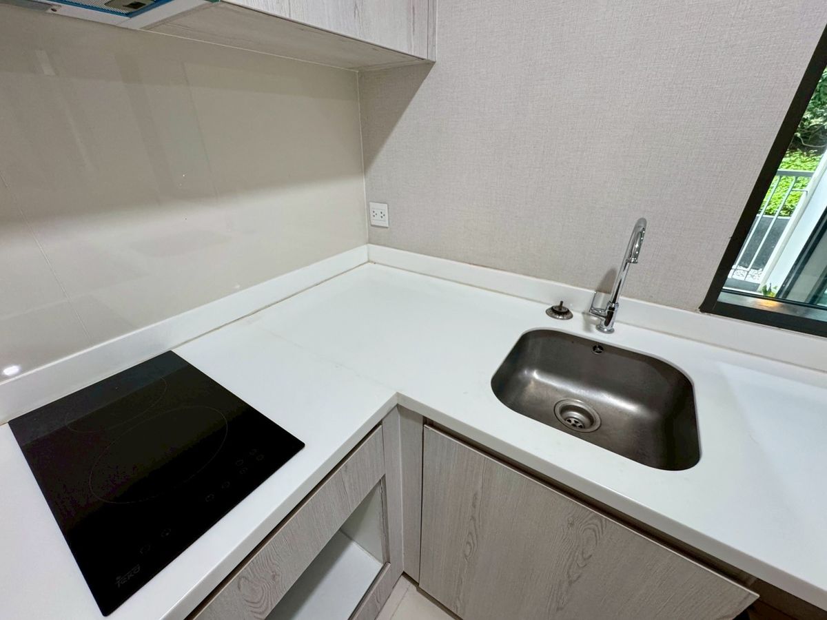 ขายคอนโดปิ่นเกล้า จรัญสนิทวงศ์ : ด่วนหลุดจอง! ห้องสวย ขายถูกสุด คอนโดไลฟ์ปิ่นเกล้า Life Pinklao 1ห้องนอน 35.08 ตร.ม. ชั้น5 วิวสวนสีเขียว ไม่เคยปล่อยเช่า แถมเฟอร์นิเจอร์ และเครื่องใช้ไฟฟ้า  ขายถูกสุดในโครงการ