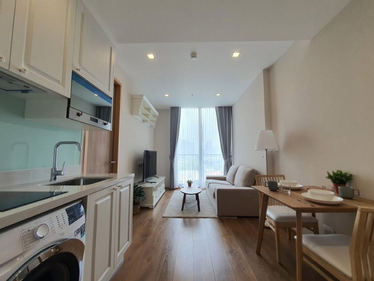 For RentCondoSukhumvit, Asoke, Thonglor : Rent for rent. NOBLE BE SUKHUMVIT 33 (Noble Bee Sukhumvit 33) | 1 Bedroom 35 sq.m. | Floor 8 Dress ready | Near BTS Phrom Phong 320 meters