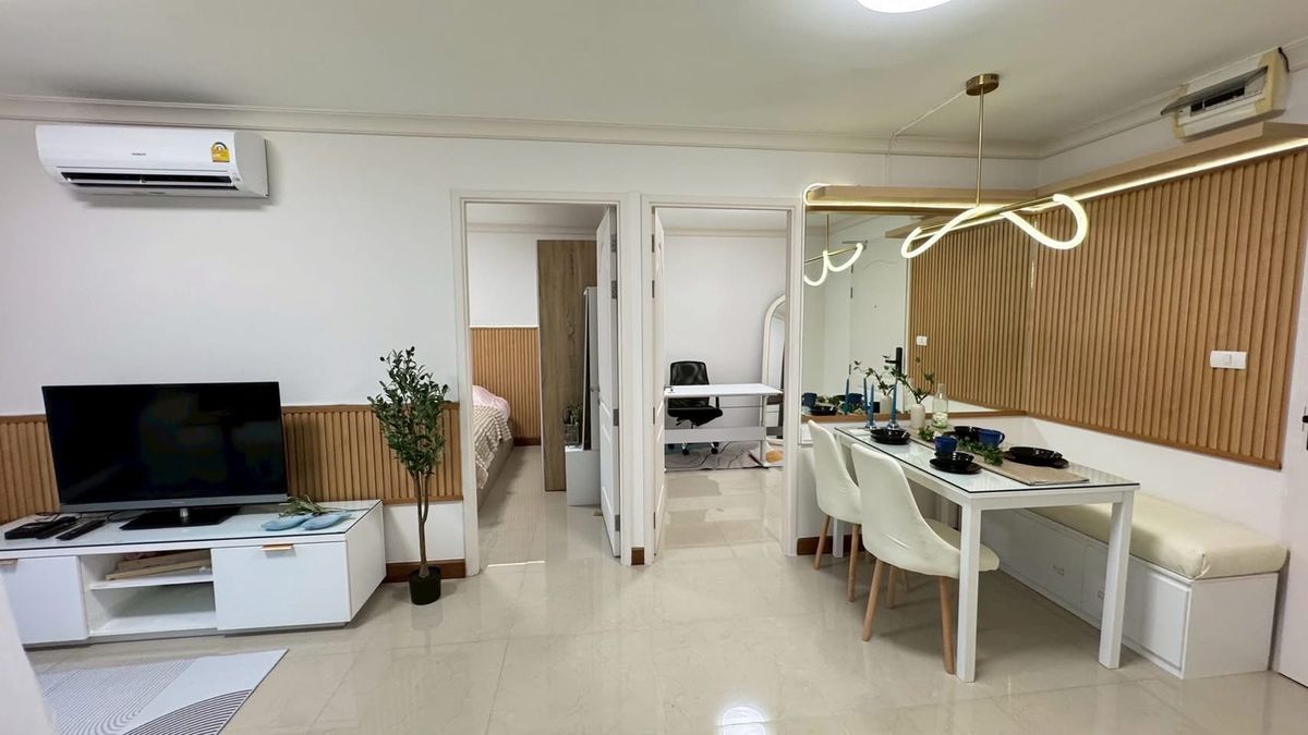 For RentCondoAri,Anusaowaree : For Rent: Chateau in Town Phaholyothin 11 - Near BTS SAPHAN KWAI